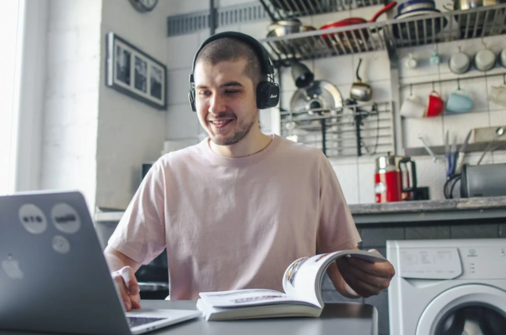 俄语视频翻译多少钱一分钟?