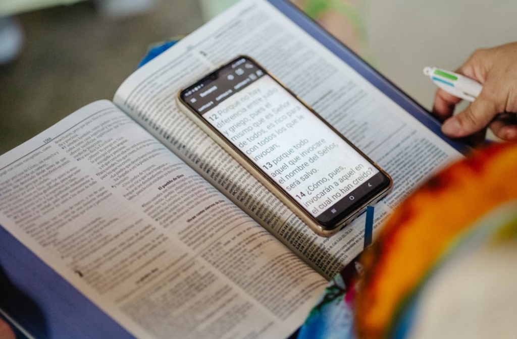 深圳小语种字幕翻译怎么收费？小语种翻译服务