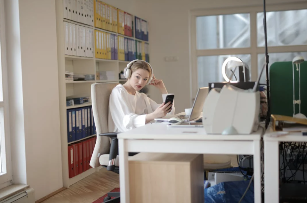 西班牙语配音翻译多少钱？配音翻译价格