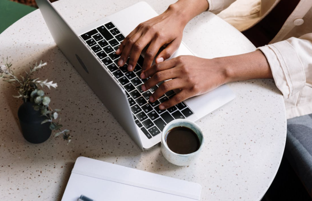 中葡字幕翻译大概是什么价钱？